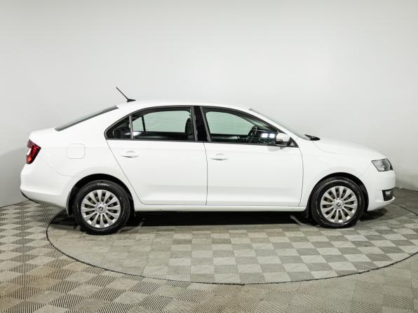Skoda Rapid I Рестайлинг с пробегом 2019 года, цена 1 499 700 рублей, 51230 км, лифтбек, Автокод Объявления