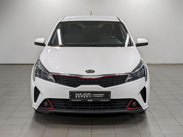 Kia Rio IV Рестайлинг с пробегом 2021 года, цена 1 590 000 рублей, 79324 км, седан, Автокод Объявления