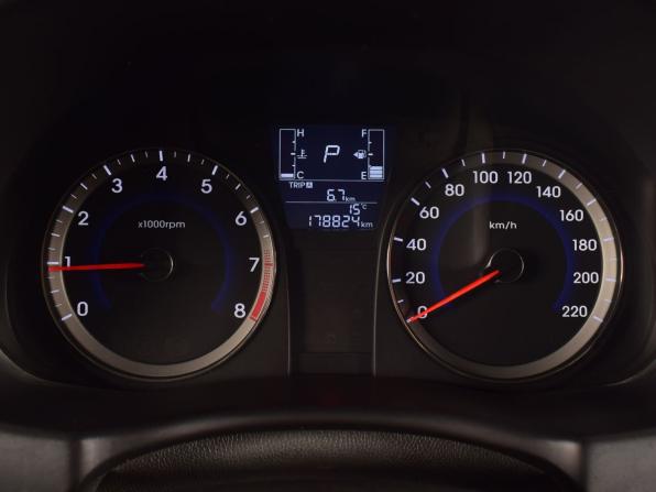 Hyundai Solaris I Рестайлинг с пробегом 2016 года, цена 1 199 995 рублей, 178823 км, седан, Автокод Объявления