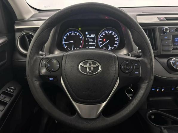 Toyota RAV4 IV (XA40) Рестайлинг с пробегом 2016 года, цена 2 249 000 рублей, 104473 км, внедорожник, Автокод Объявления