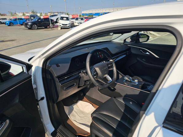 Omoda C5 I с пробегом 2022 года, цена 1 529 995 рублей, 89168 км, внедорожник, Автокод Объявления