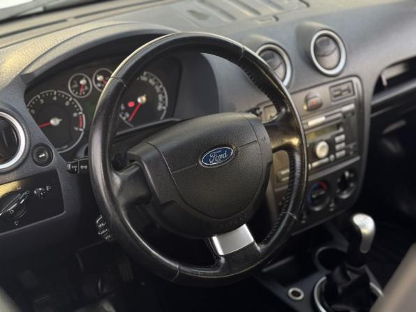 Ford Fusion I Рестайлинг с пробегом 2008 года, цена 450 000 рублей, 204017 км, хэтчбек, Автокод Объявления
