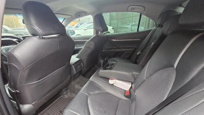 Toyota Camry VIII (XV70) Рестайлинг с пробегом 2021 года, цена 3 349 000 рублей, 67000 км, седан, Автокод Объявления