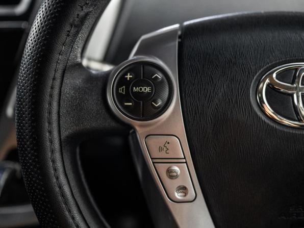 Toyota Prius Alpha I (ZVW40/41) Рестайлинг с пробегом 2018 года, цена 1 600 000 рублей, 171525 км, универсал, Автокод Объявления