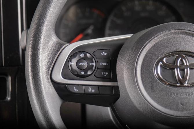 Toyota Roomy I Рестайлинг с пробегом 2021 года, цена 1 199 000 рублей, 79105 км, микровэн, Автокод Объявления