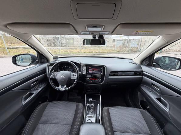 Mitsubishi Outlander III Рестайлинг 3 с пробегом 2019 года, цена 1 585 000 рублей, 248868 км, внедорожник, Автокод Объявления