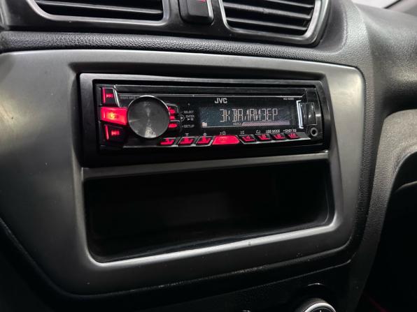 Kia Rio III Рестайлинг с пробегом 2015 года, цена 550 000 рублей, 232274 км, седан, Автокод Объявления