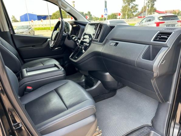Toyota HiAce H300 с пробегом 2021 года, цена 7 400 000 рублей, 47475 км, минивэн, Автокод Объявления
