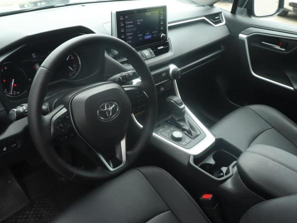 Toyota RAV4 V (XA50) с пробегом 2019 года, цена 3 150 000 рублей, 81273 км, внедорожник, Автокод Объявления