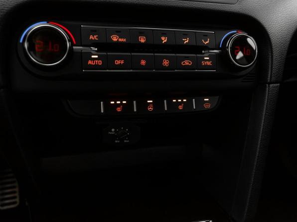 Kia Proceed I с пробегом 2019 года, цена 2 330 000 рублей, 44823 км, универсал, Автокод Объявления