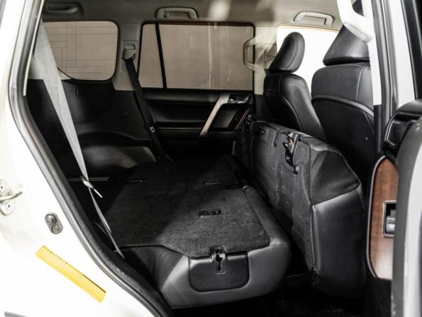 Toyota Land Cruiser Prado 150 Series Рестайлинг 1 с пробегом 2016 года, цена 2 549 000 рублей, 252305 км, внедорожник, Автокод Объявления