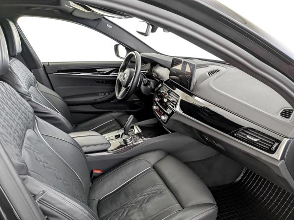 BMW 5 серии VII (G30/G31/G38) Рестайлинг с пробегом 2022 года, цена 5 550 000 рублей, 46630 км, седан, Автокод Объявления