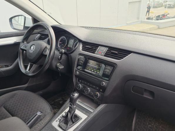Skoda Octavia III (A7) с пробегом 2016 года, цена 1 350 000 рублей, 160185 км, лифтбек, Автокод Объявления