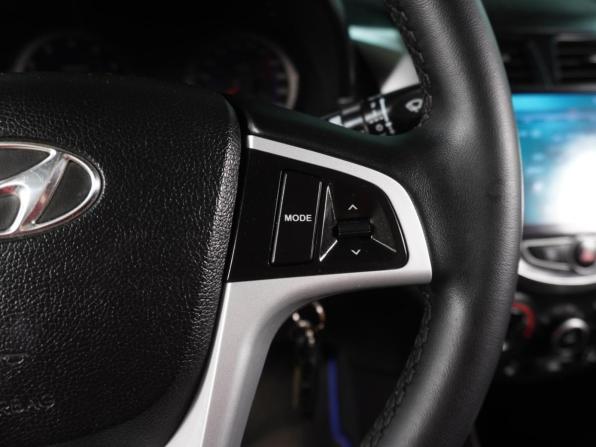 Hyundai Solaris I с пробегом 2014 года, цена 899 000 рублей, 105700 км, седан, Автокод Объявления
