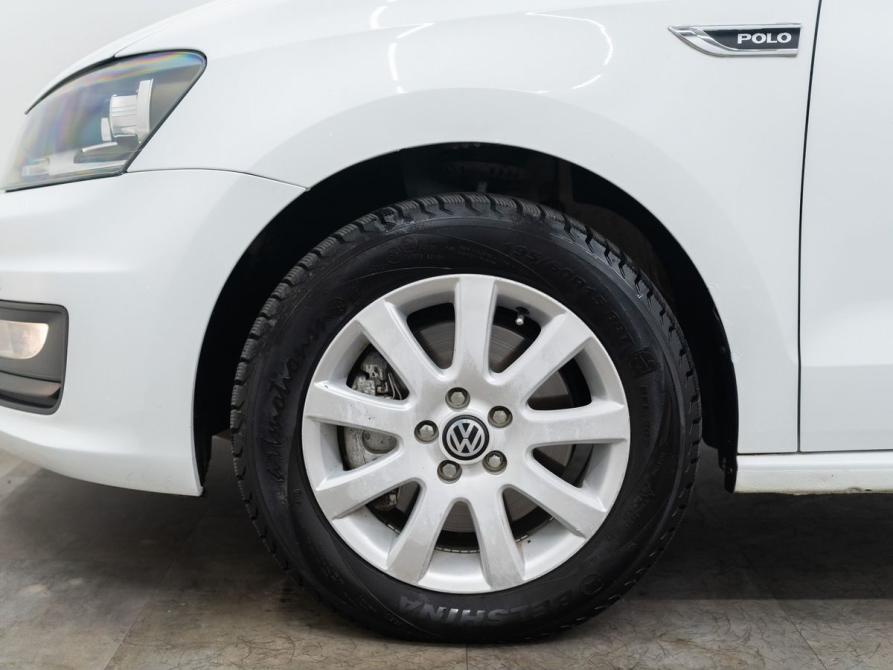 Volkswagen Polo V Рестайлинг Красноярск  - изображение 21