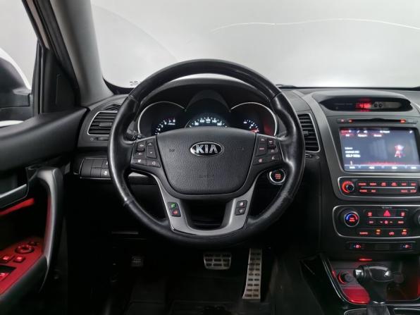 Kia Sorento II Рестайлинг с пробегом 2015 года, цена 1 748 000 рублей, 214500 км, внедорожник, Автокод Объявления
