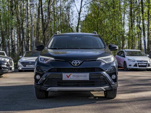 Toyota RAV4 IV (XA40) Рестайлинг с пробегом 2018 года, цена 1 830 000 рублей, 261975 км, внедорожник, Автокод Объявления