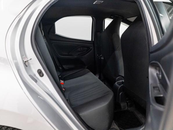Toyota Yaris IV с пробегом 2020 года, цена 1 177 000 рублей, 104356 км, хэтчбек, Автокод Объявления