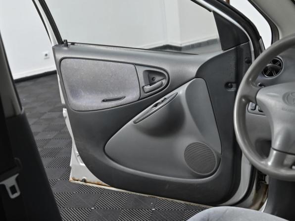 Toyota Yaris I с пробегом 2000 года, цена 279 000 рублей, 432000 км, хэтчбек, Автокод Объявления