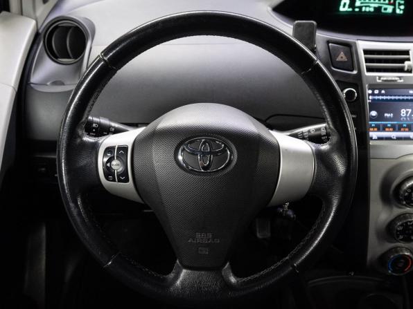 Toyota Yaris II с пробегом 2007 года, цена 789 000 рублей, 91643 км, хэтчбек, Автокод Объявления