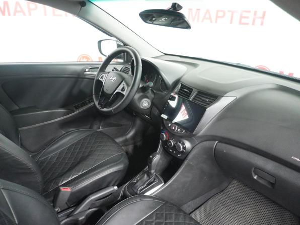 Hyundai Solaris I Рестайлинг с пробегом 2015 года, цена 895 000 рублей, 225041 км, седан, Автокод Объявления