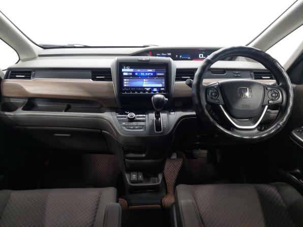 Honda Freed II Рестайлинг с пробегом 2020 года, цена 1 750 000 рублей, 59168 км, компактвэн, Автокод Объявления