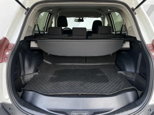 Toyota RAV4 IV (XA40) с пробегом 2014 года, цена 1 850 000 рублей, 123055 км, внедорожник, Автокод Объявления