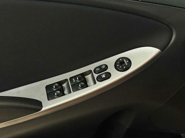 Hyundai Solaris I Рестайлинг с пробегом 2014 года, цена 840 000 рублей, 110723 км, хэтчбек, Автокод Объявления