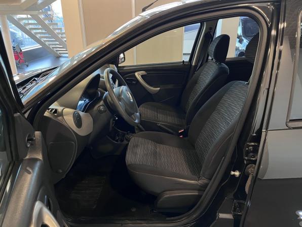 Renault Sandero I с пробегом 2013 года, цена 650 000 рублей, 90310 км, хэтчбек, Автокод Объявления
