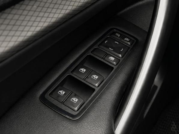 Lada (ВАЗ) Vesta I Рестайлинг (NG) с пробегом 2023 года, цена 1 087 000 рублей, 59000 км, седан, Автокод Объявления