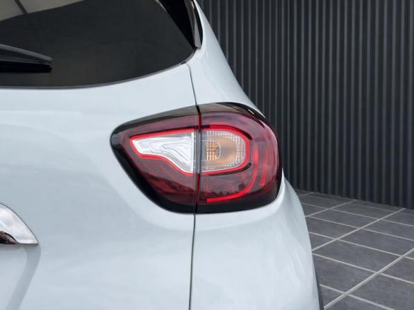 Renault Kaptur I Рестайлинг с пробегом 2021 года, цена 1 867 000 рублей, 56478 км, внедорожник, Автокод Объявления