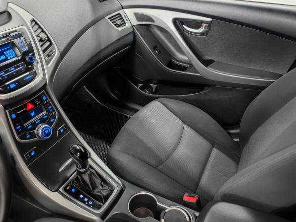 Hyundai Elantra V (MD) Рестайлинг с пробегом 2014 года, цена 1 112 000 рублей, 178945 км, седан, Автокод Объявления