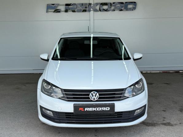 Volkswagen Polo V Рестайлинг с пробегом 2018 года, цена 989 000 рублей, 192420 км, седан, Автокод Объявления