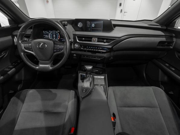 Lexus UX I с пробегом 2019 года, цена 3 150 000 рублей, 51545 км, внедорожник, Автокод Объявления