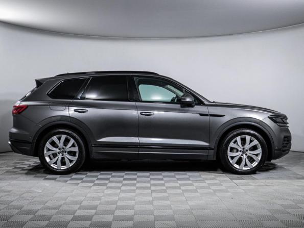Volkswagen Touareg III с пробегом 2021 года, цена 4 800 000 рублей, 133650 км, внедорожник, Автокод Объявления