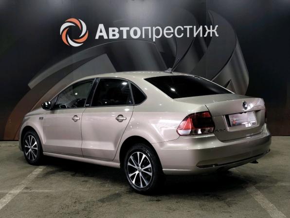 Volkswagen Polo V Рестайлинг с пробегом 2017 года, цена 1 380 000 рублей, 130205 км, седан, Автокод Объявления