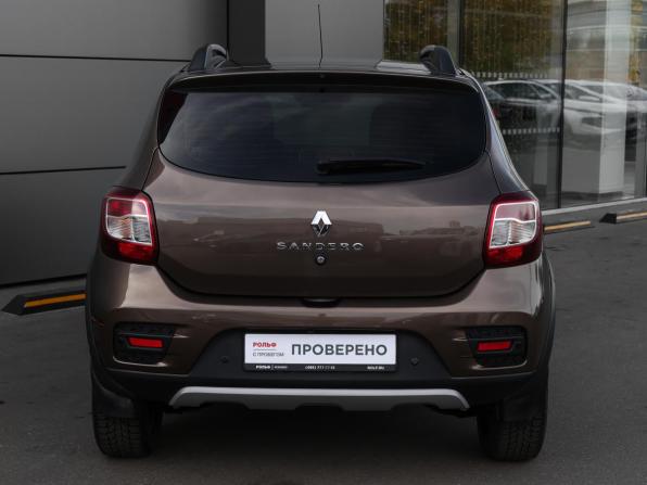 Renault Sandero II Рестайлинг с пробегом 2022 года, цена 1 249 000 рублей, 61976 км, хэтчбек, Автокод Объявления