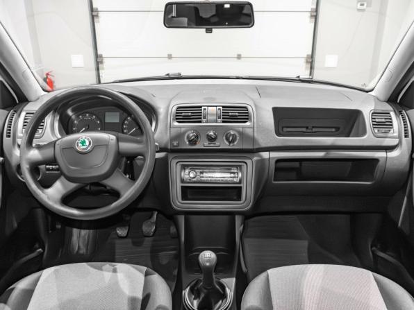 Skoda Fabia II Рестайлинг с пробегом 2010 года, цена 416 370 рублей, 137465 км, хэтчбек, Автокод Объявления
