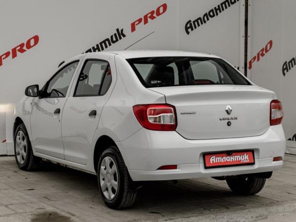Renault Logan II с пробегом 2018 года, цена 835 000 рублей, 28821 км, седан, Автокод Объявления