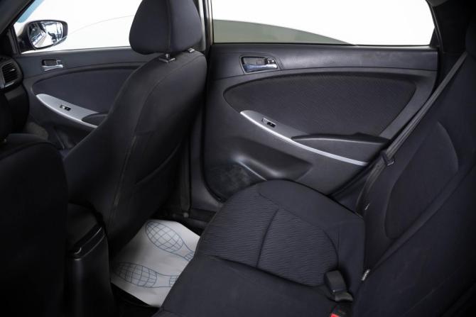 Hyundai Solaris I с пробегом 2013 года, цена 569 000 рублей, 318000 км, седан, Автокод Объявления