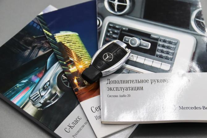 Mercedes-Benz C-Класс III (W204) Рестайлинг с пробегом 2011 года, цена 1 465 650 рублей, 174381 км, седан, Автокод Объявления