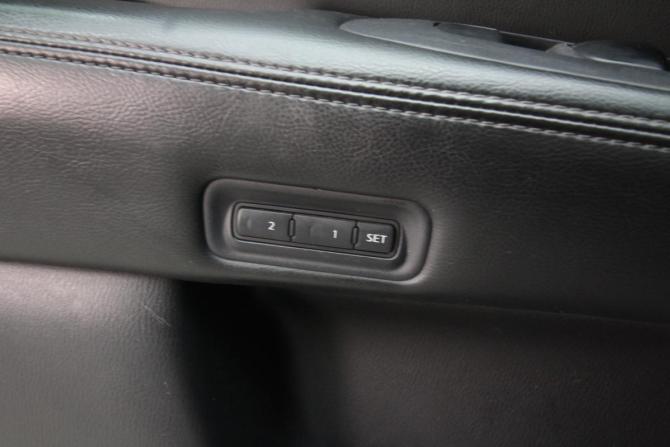 Nissan Pathfinder IV с пробегом 2015 года, цена 1 900 000 рублей, 162090 км, внедорожник, Автокод Объявления