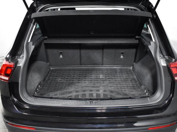 Volkswagen Tiguan II с пробегом 2018 года, цена 2 832 000 рублей, 101661 км, внедорожник, Автокод Объявления