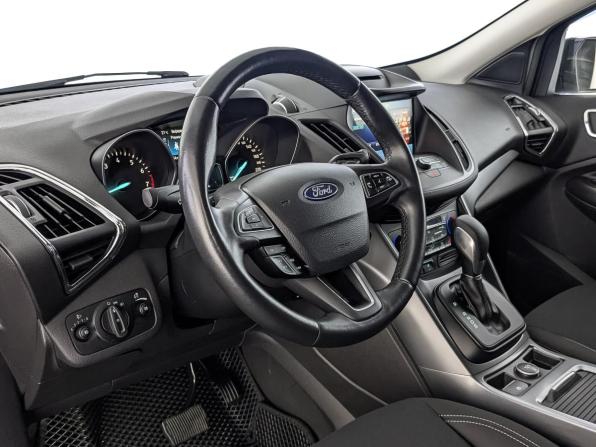 Ford Kuga II Рестайлинг с пробегом 2018 года, цена 1 850 000 рублей, 82753 км, внедорожник, Автокод Объявления