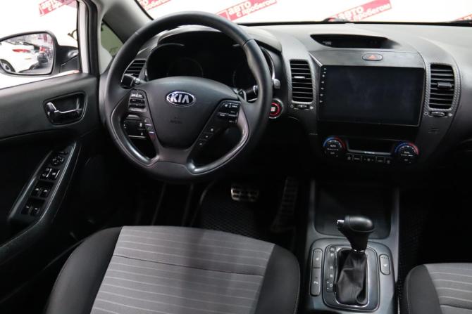 Kia Cerato III Рестайлинг (Classic) с пробегом 2016 года, цена 1 255 550 рублей, 201041 км, седан, Автокод Объявления