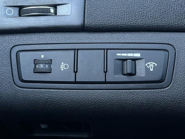 Hyundai Sonata VI (YF) с пробегом 2011 года, цена 920 000 рублей, 260000 км, седан, Автокод Объявления