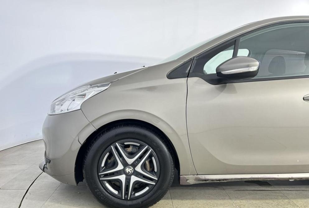 Peugeot 208 I Саранск  - изображение 9