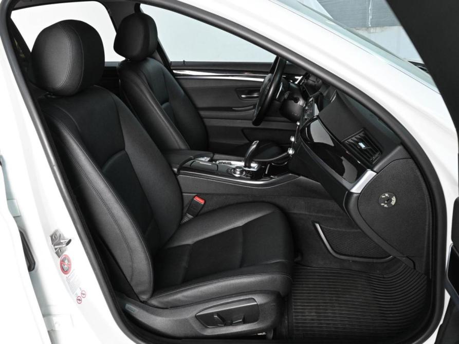 BMW 5 серии VI (F10/F11/F07) Рестайлинг Ростов-на-Дону  - изображение 8