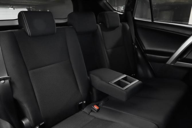 Toyota RAV4 IV (XA40) Рестайлинг с пробегом 2019 года, цена 2 750 000 рублей, 65557 км, внедорожник, Автокод Объявления