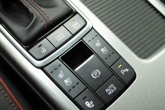 Kia Optima IV Рестайлинг с пробегом 2019 года, цена 2 099 000 рублей, 116271 км, седан, Автокод Объявления